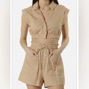 Tan Sleeveless Crop Top and Shorts Set M